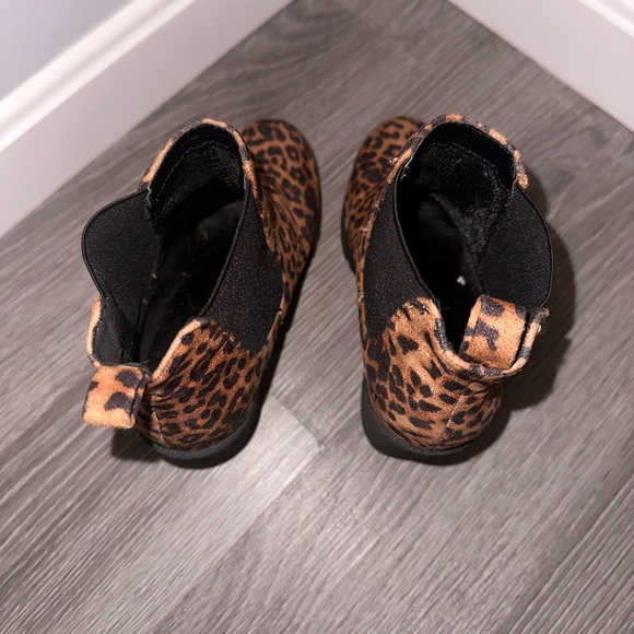 Platform Lug Bootie - Picture 3 of 5